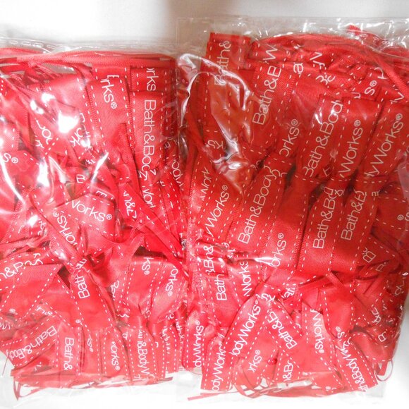 NEW BUNDLE LOT 2 BAGS 50 EACH BATH & BODY WORKS RED RIBBONS BOWS CRAFTS 100 π - Picture 6 of 9